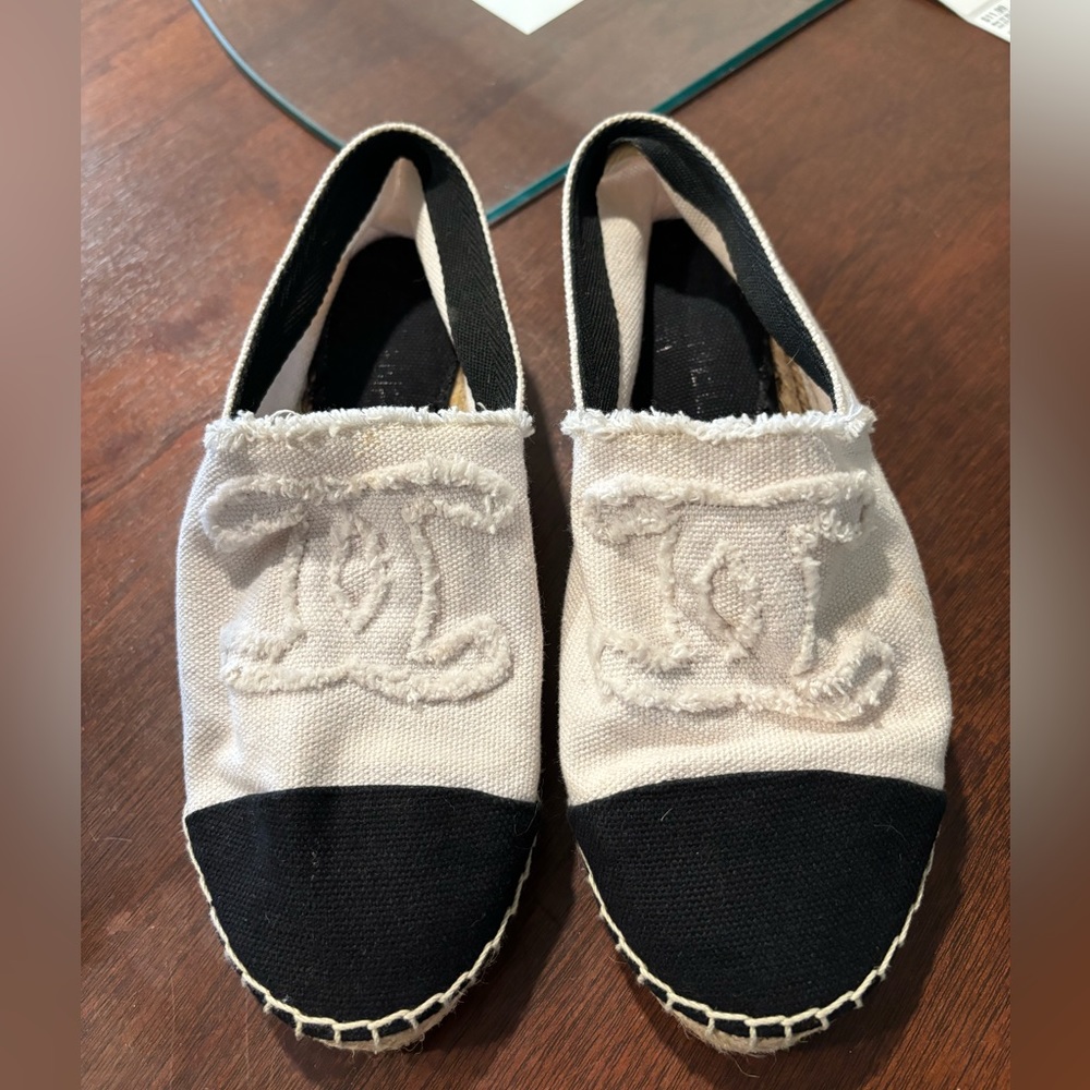 Chanel Cream Black Cloth Espadrilles